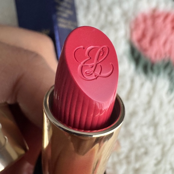 Estee lauder Pure Color Creme Lipstick 686 (full size ) - Picture 3 of 12